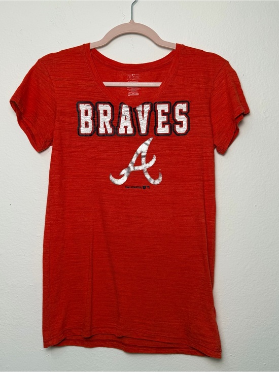 Team Athletics Other - Atlanta Braves Red Graphic Tee